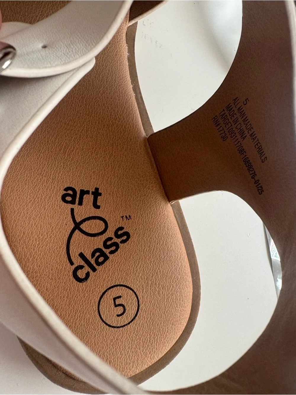 art class White Buckle Strap Girls Sandals